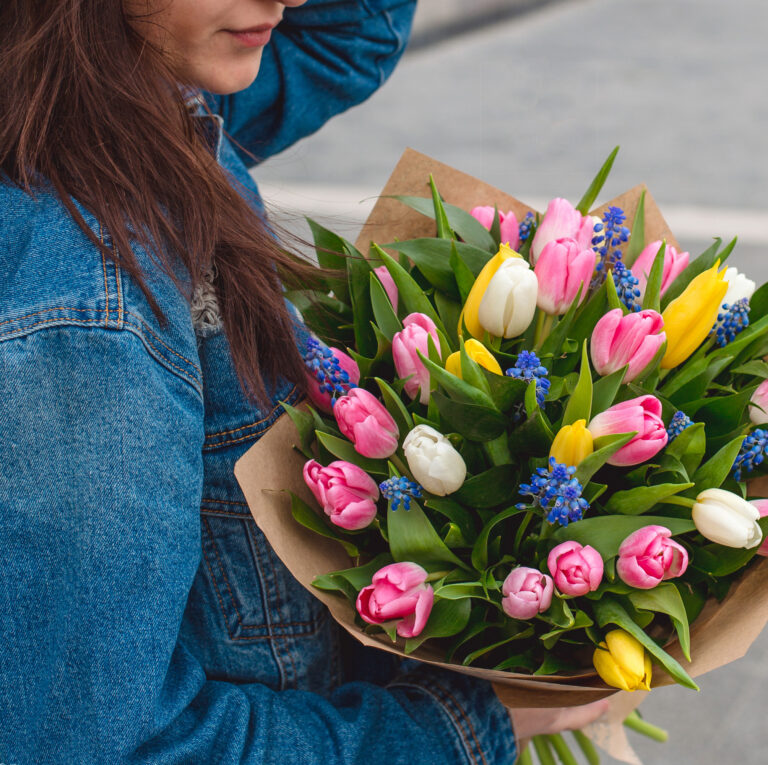 paques bouquets printaniers toujours fleurs albi